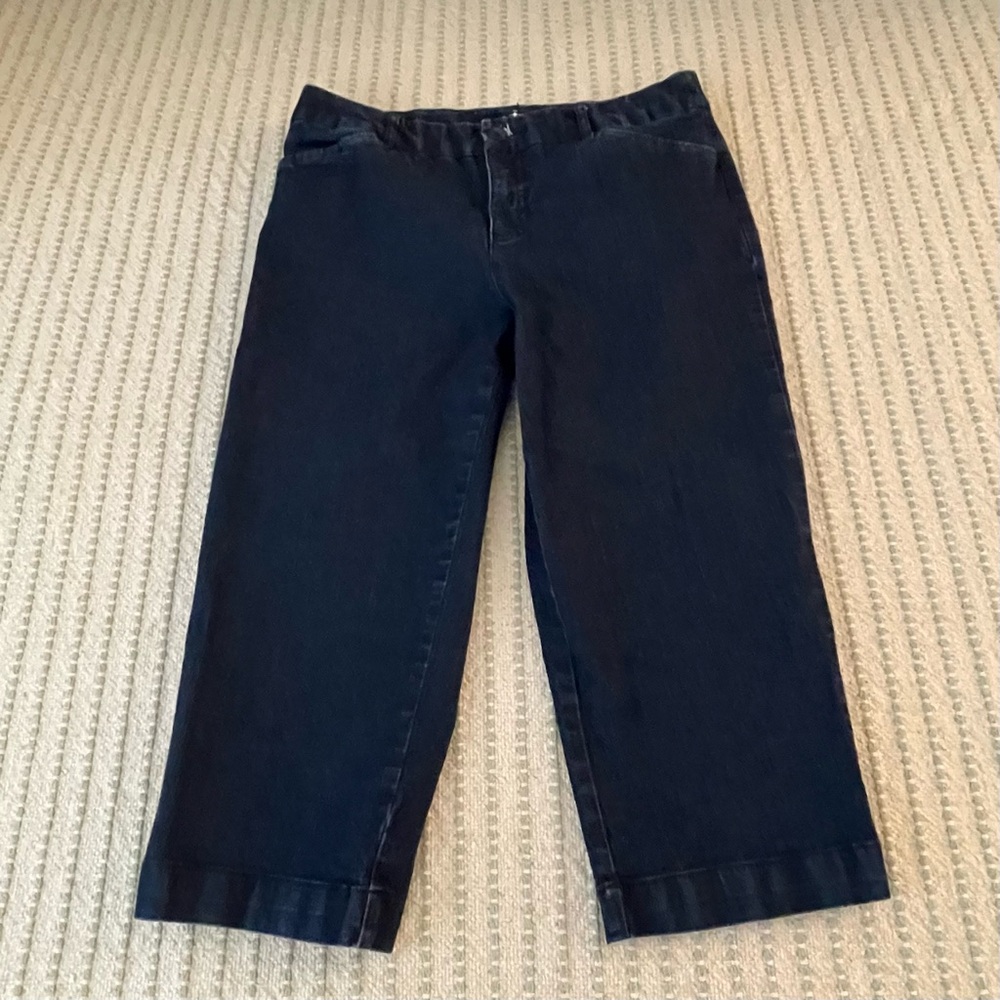 St John’s Bay - Stretch Blue Jean Capri Pants - Denim - Size 8